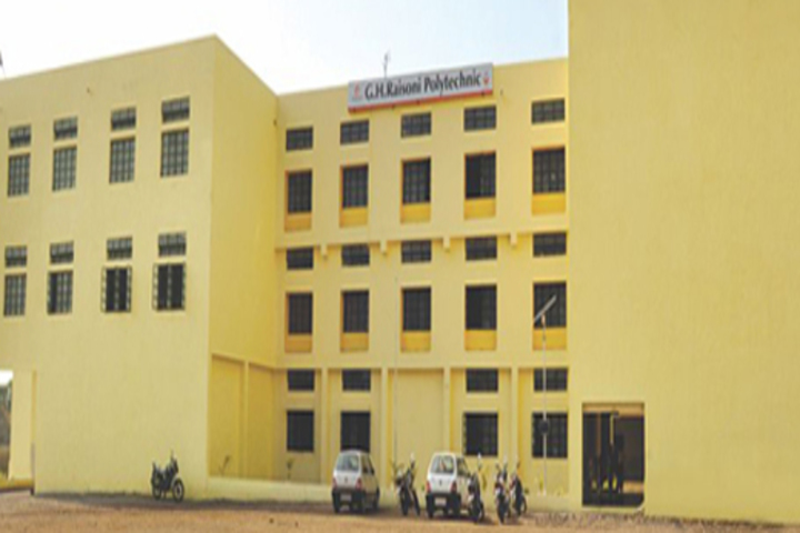 https://cache.careers360.mobi/media/colleges/social-media/media-gallery/17672/2019/4/15/Campus View of GH Raisoni Institute of Engineering and Technology Nagpur_Campus-View.jpg